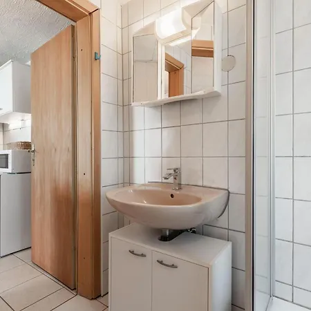 Σπίτι διακοπών Cosy Flat In With Garden Niepars