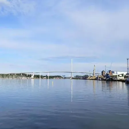 Cosy Flat In With Garden * Niepars